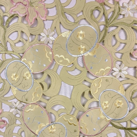 Bella Lux Fine Linens Embroidered Cutwork Table Centerpieces Set (2) 22" Diam. - Picture 4 of 8